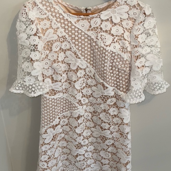 Little White Lace Dress - Picture 4 of 6